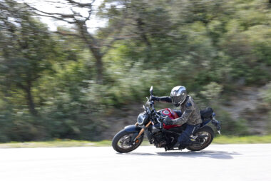 Honda CBR650R 2024 opinion prueba 11