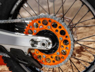 KTM 350 SX-F 2025 18 KTM 350 SX F 2025 accion detalles13