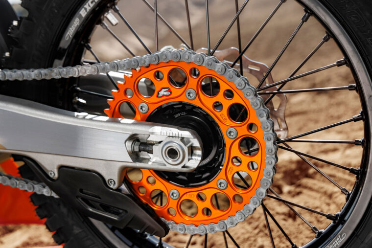 KTM-350-SX-F-2025-accion-detalles13