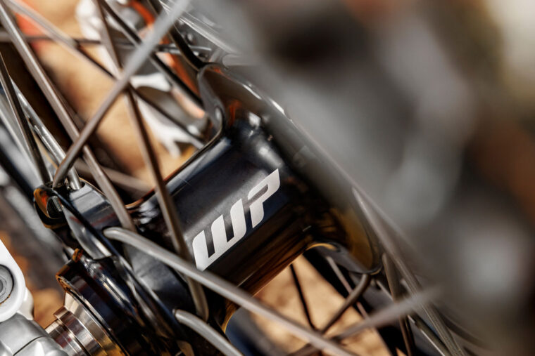 KTM-350-SX-F-2025-accion-detalles14