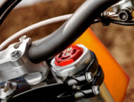 KTM 350 SX-F 2025 15 KTM 350 SX F 2025 accion detalles16