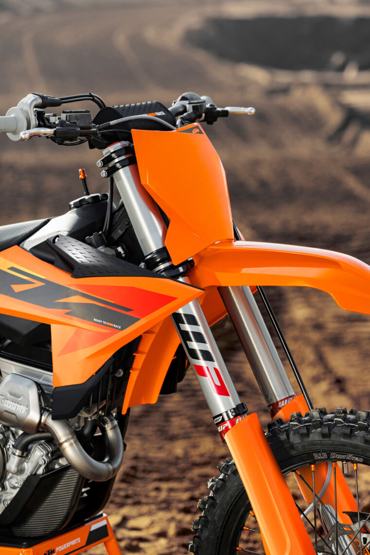 KTM-350-SX-F-2025-accion-detalles2