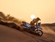KTM 450 Rally Replica 2025 detalles4