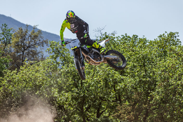 Triumph-TF-250-X-Ivan-Cervantes-Adventure-Experience-2024-5