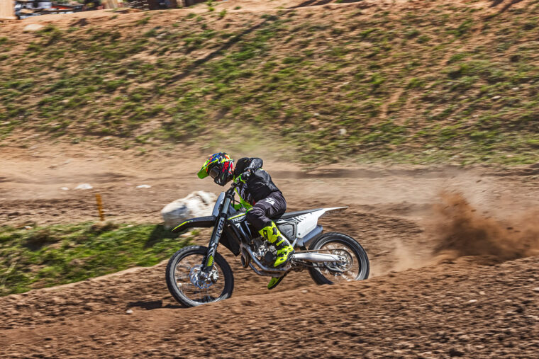 Triumph-TF-250-X-Ivan-Cervantes-Adventure-Experience-2024-7