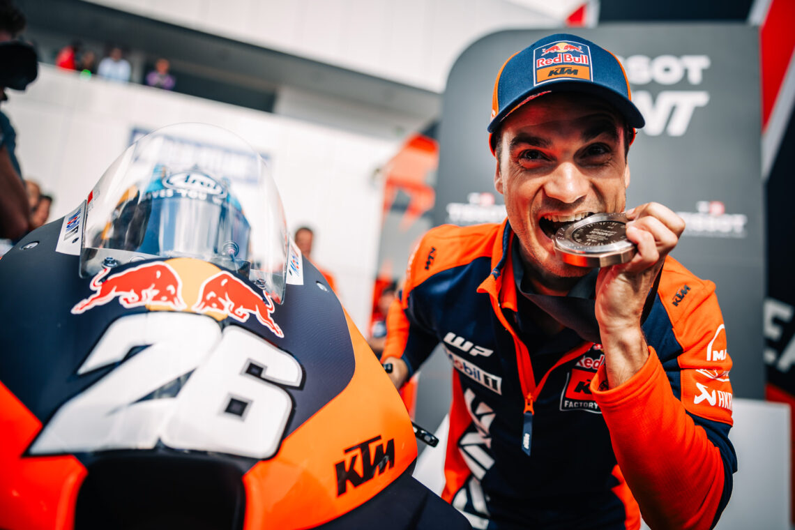 Dani Pedrosa renueva como desarrollador de KTM en MotoGP para 2025 1 dani pedrosa podio carrera sprint motogp 14