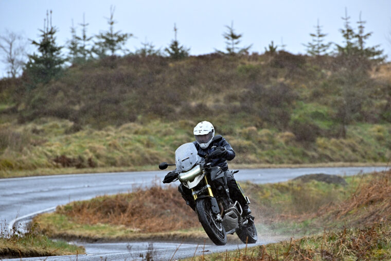 triumph-tiger-1200-gt-rally-pro-explorer-2024 - 13