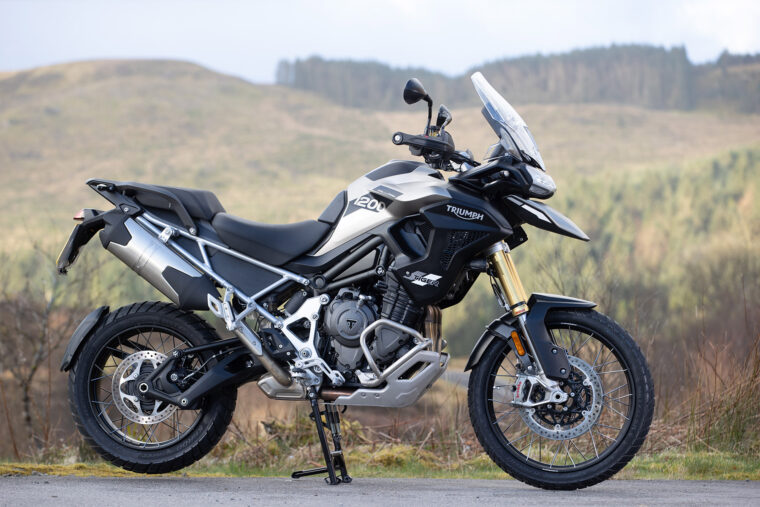 triumph-tiger-1200-gt-rally-pro-explorer-detalles-2024 - 17