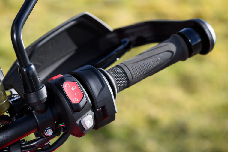 triumph-tiger-1200-gt-rally-pro-explorer-detalles-2024 - 6