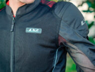 La importancia de equiparse bien en verano y cómo LS2 te lo pone más fácil 8 Chaqueta LS2 AIRY (32)