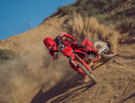 GASGAS MC 250 300 2025 accion10