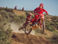 GASGAS MC 250 300 2025 accion19