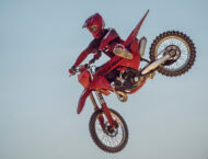 GASGAS MC 250 300 2025 accion2