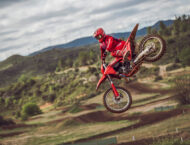 GASGAS MC 250 300 2025 accion27