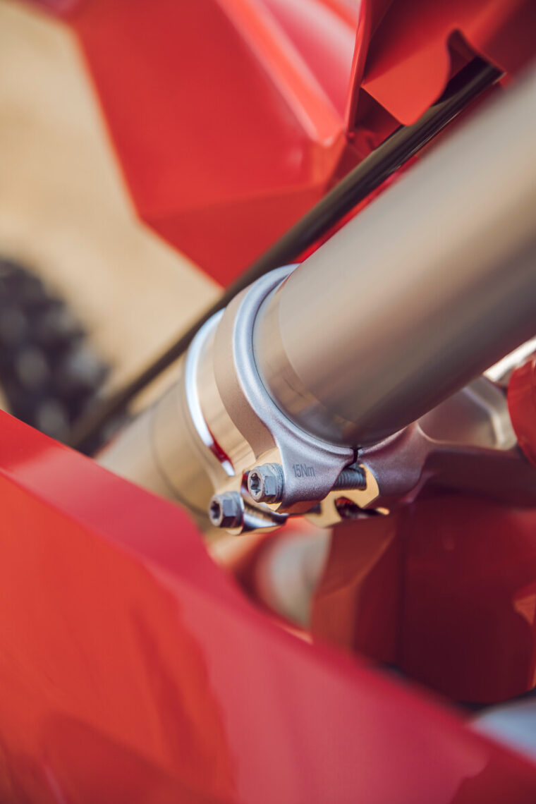 GASGAS-MC-250-300-2025-detalles20