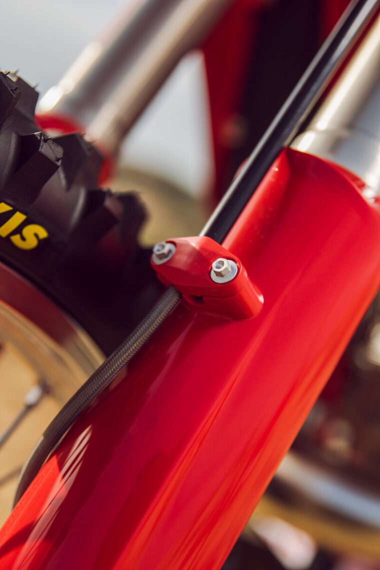 GASGAS-MC-250-300-2025-detalles28