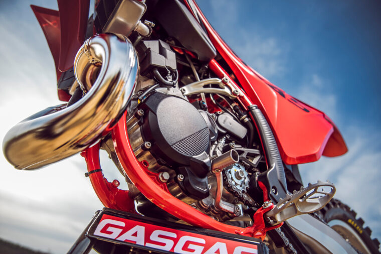 GASGAS-MC-250-300-2025-detalles32