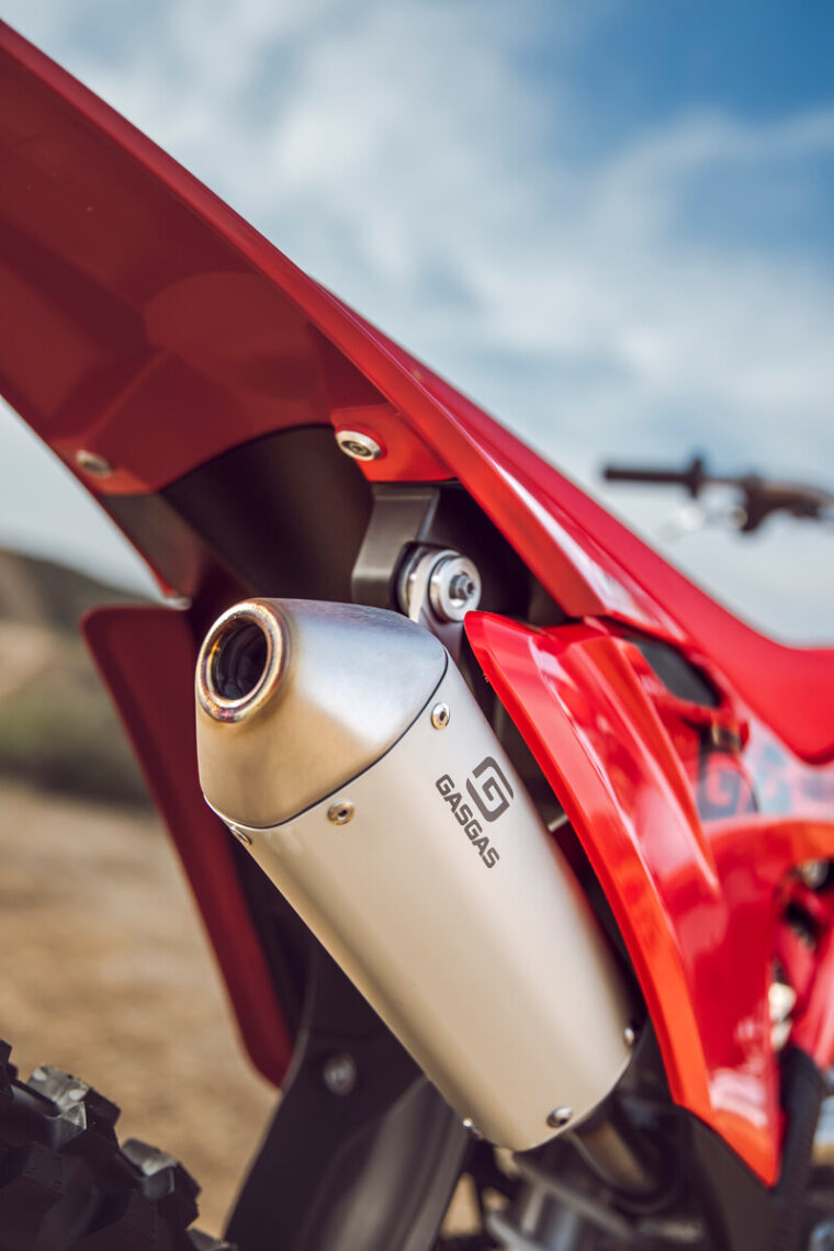 GASGAS-MC-250-300-2025-detalles58