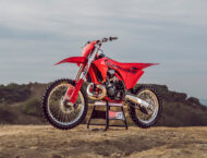 GASGAS MC 250 300 2025 estaticas32