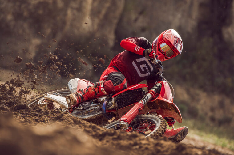 GASGAS-MC-250F-2025-accion14