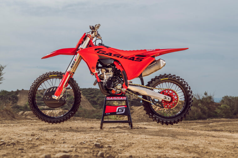 GASGAS-MC-250F-2025-estaticas30