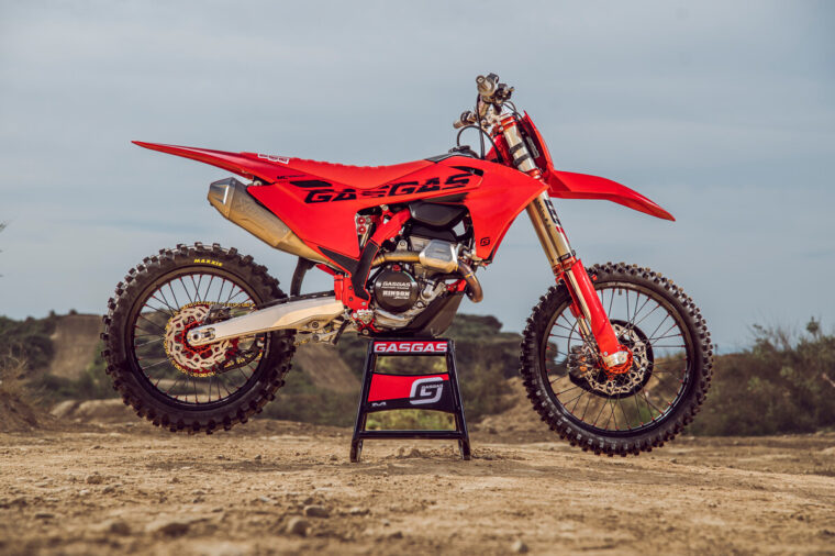 GASGAS MC 250F 2025 estaticas36