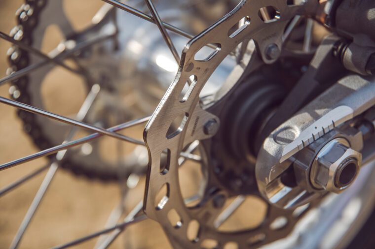 GASGAS-MC-300-2025-detalles1