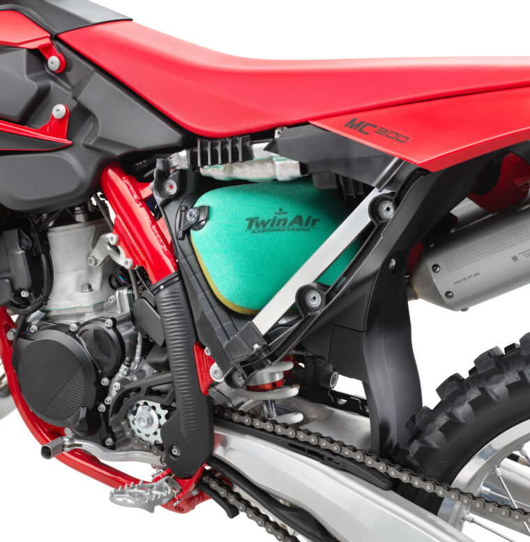 GASGAS-MC-300-2025-detalles13