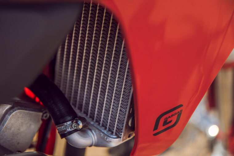 GASGAS-MC-300-2025-detalles7
