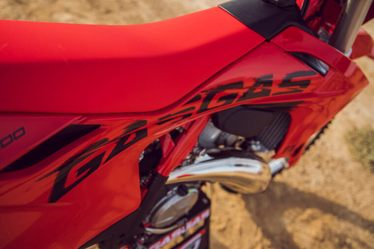 GASGAS-MC-300-2025-detalles9
