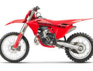 GASGAS MC 300 2025 estudio2