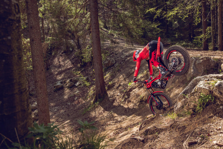 GASGAS-TXT-GP-300-2025-accion-Laia-Sanz-18