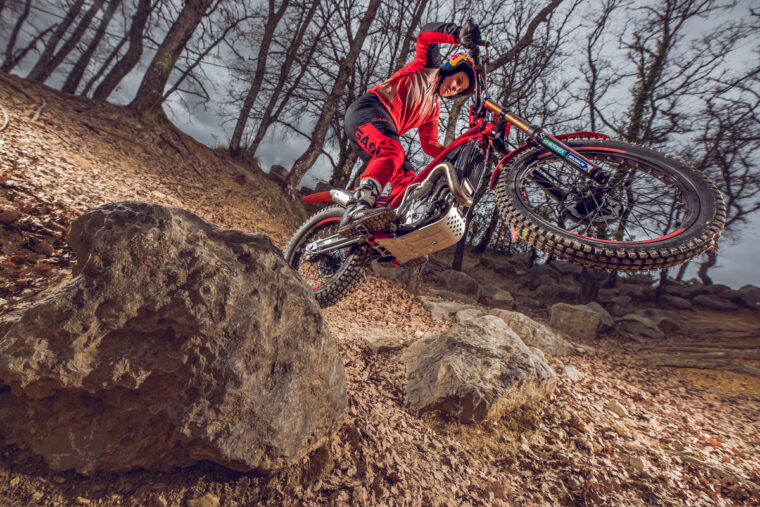 GASGAS-TXT-GP-300-2025-accion-Laia-Sanz-23