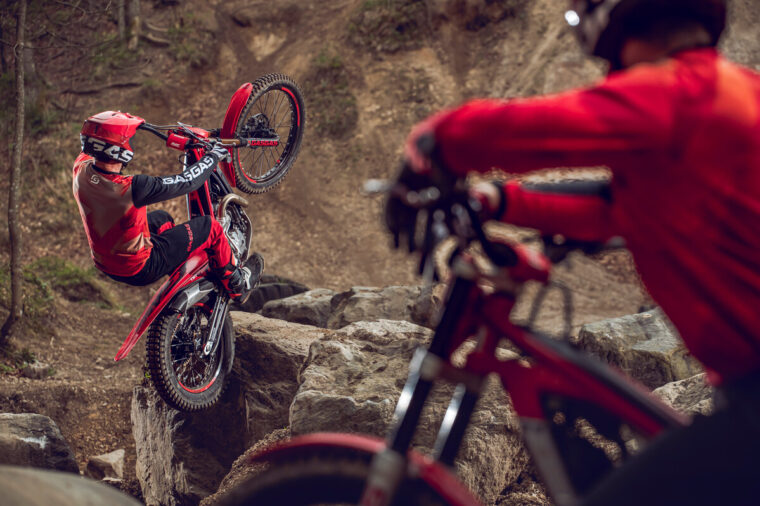 GASGAS-TXT-GP-300-2025-accion-Laia-Sanz-3