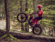 GASGAS TXT GP 300 2025 accion Laia Sanz 9