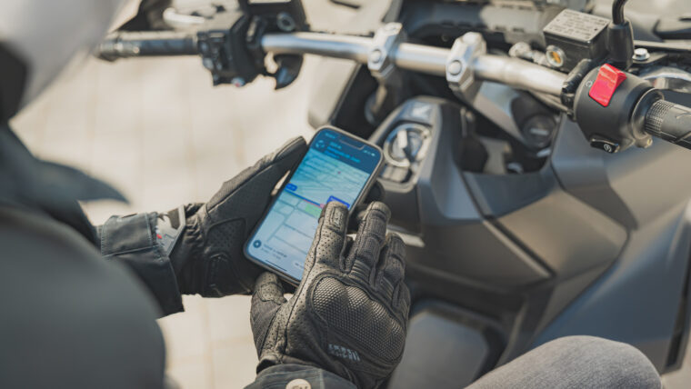 La importancia de equiparse bien en verano y cómo LS2 te lo pone más fácil 105 Guantes LS2 AIR RAPTOR (8)