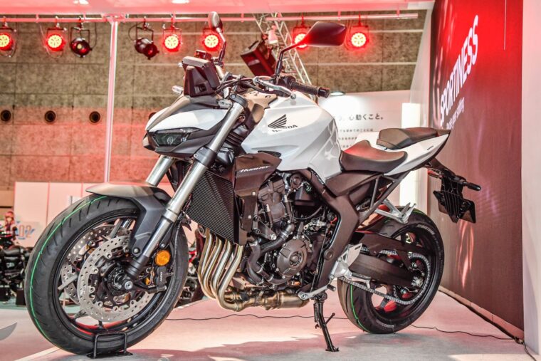 Honda-CB1000-Hornet-2024