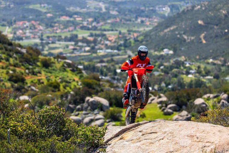 Honda-CRF250RX-2025-accion16