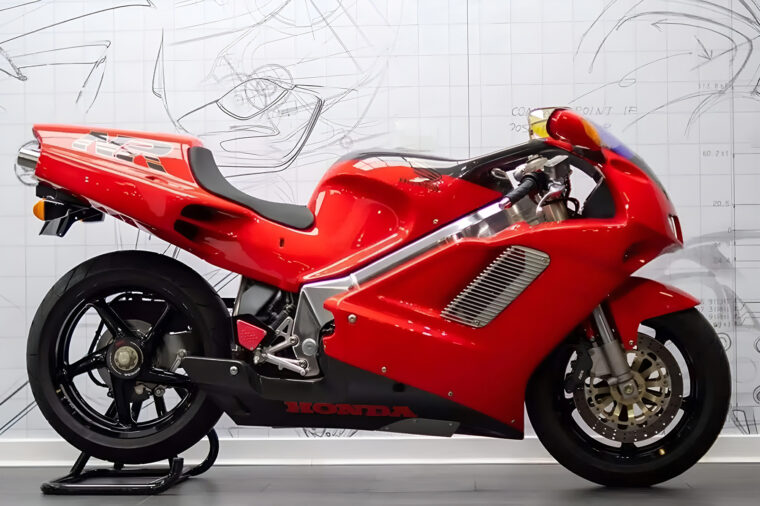 Honda-NR750-venta-UK-nueva-1