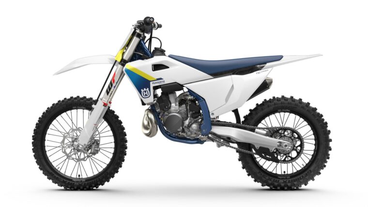 Husqvarna-TC-250-2025-estudio2