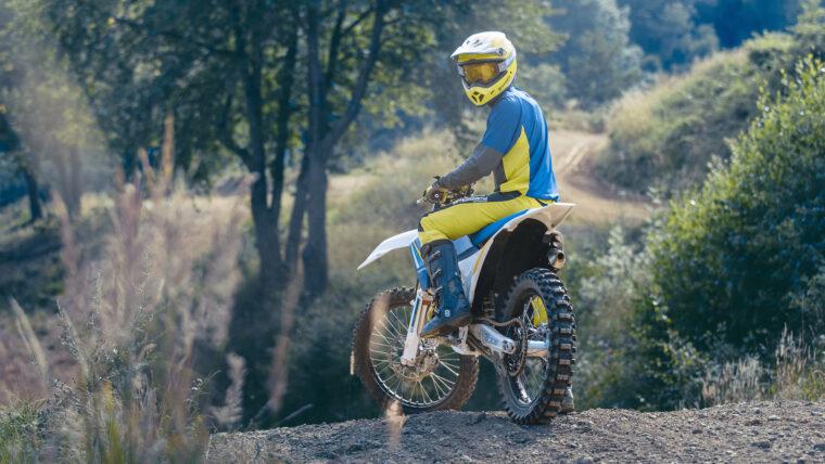 Husqvarna-TC-300-Heritage-2025-varias27