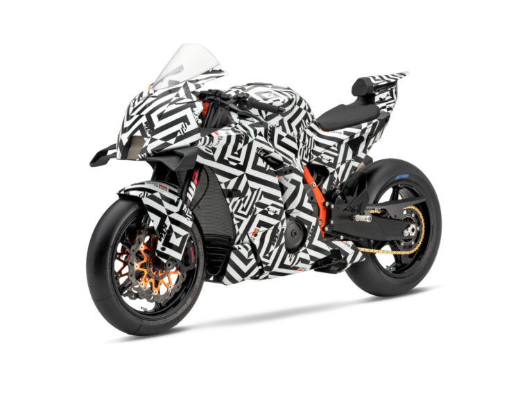 KTM 990 RC R 2025 16