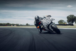 Las KTM 2025 que no llegaron ahora confirman su calendario de producción 12 KTM 990 RC R 2025