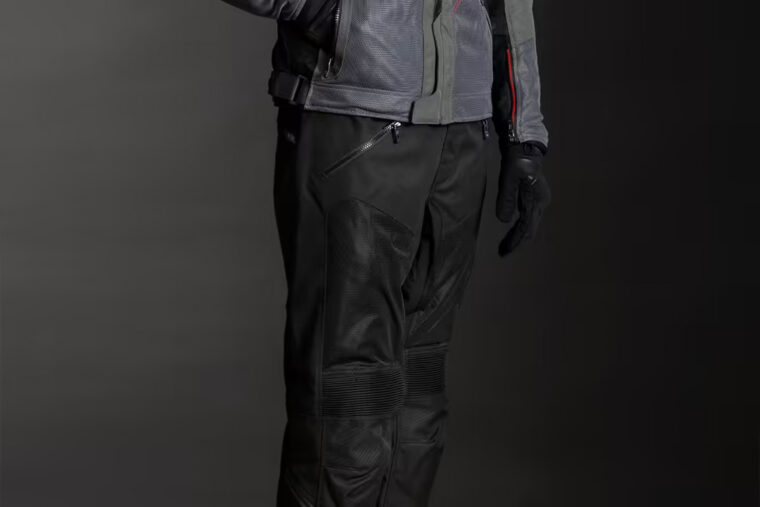 La importancia de equiparse bien en verano y cómo LS2 te lo pone más fácil 76 Pantalones LS2 VENTO (7)