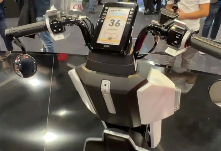 SYM-PE-3-scooter-hibrido-electrico-3