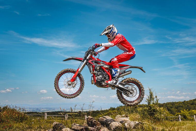 Beta-Xtrainer-300-2025-accion2