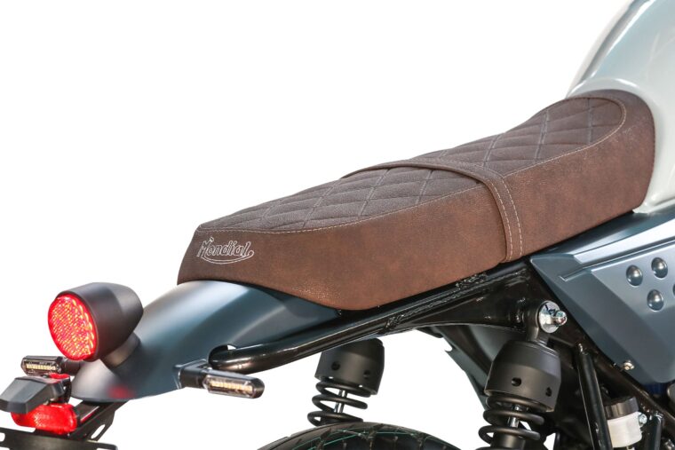 FB-Mondial-Spartan-125-2024-detalles6