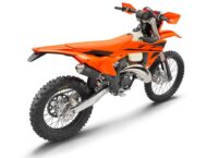 KTM 125 XC W 2025 estudio5