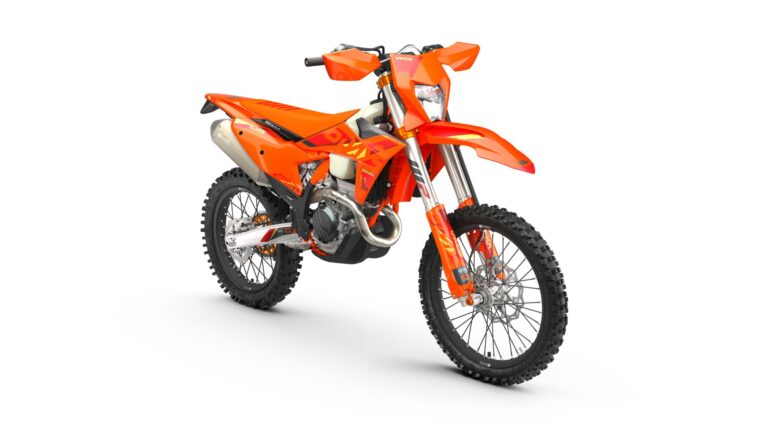 KTM-250-EXC-F-Six-Days-2025-estudio1