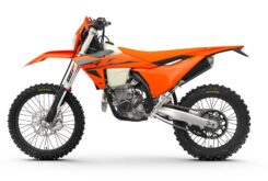 KTM 500 EXC F 2025 estudio2